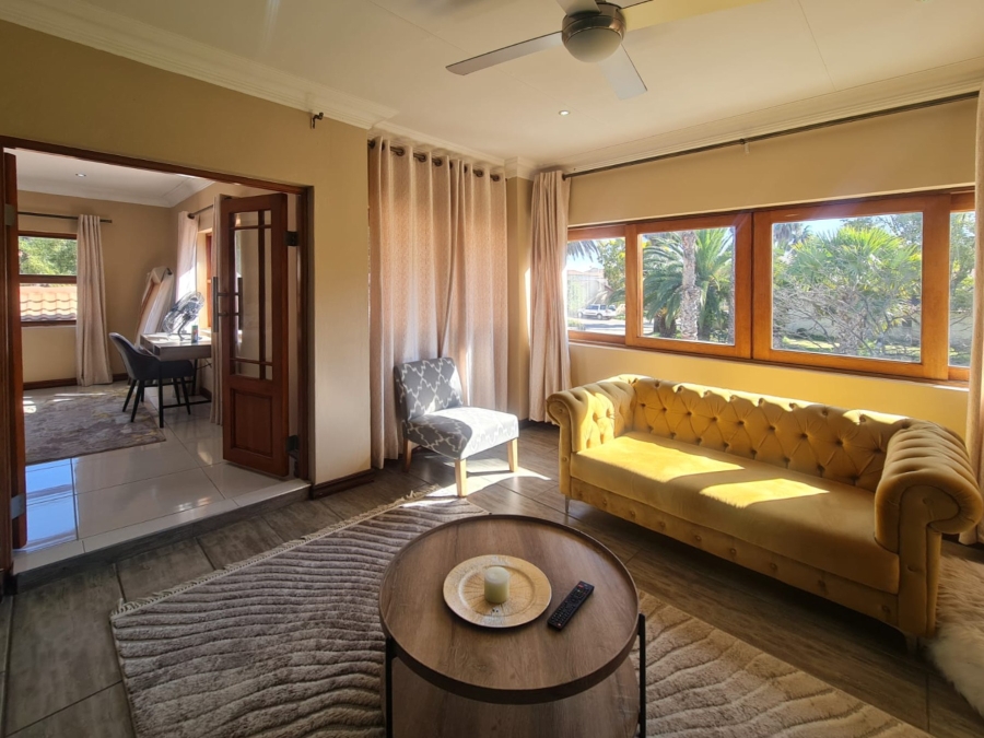 To Let 5 Bedroom Property for Rent in Eagles Landing North West